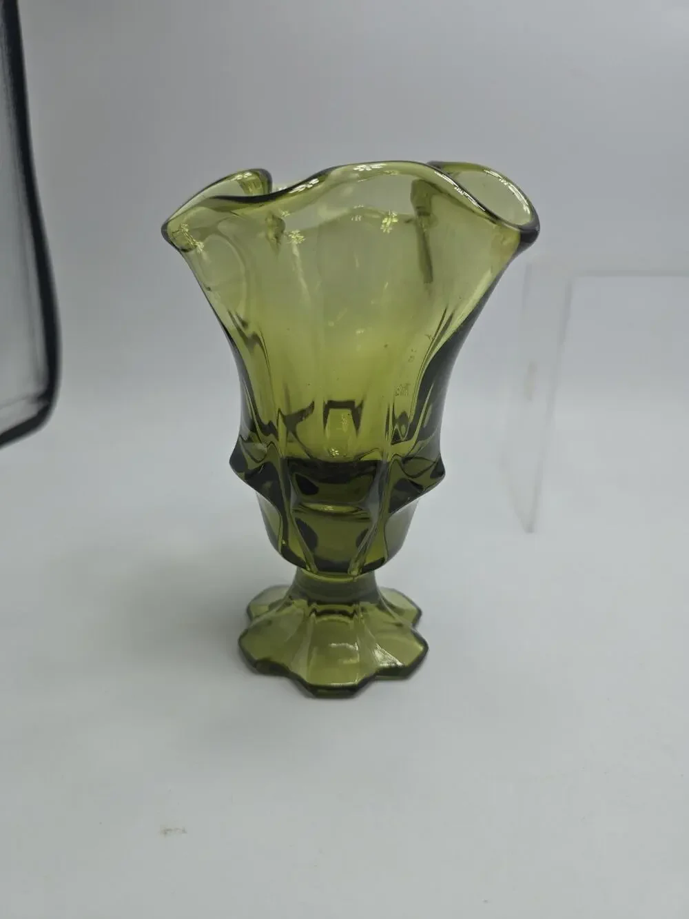 VTG Fenton Swing Art Glass Handkerchief Footed Vase Colonial Olive Green 7